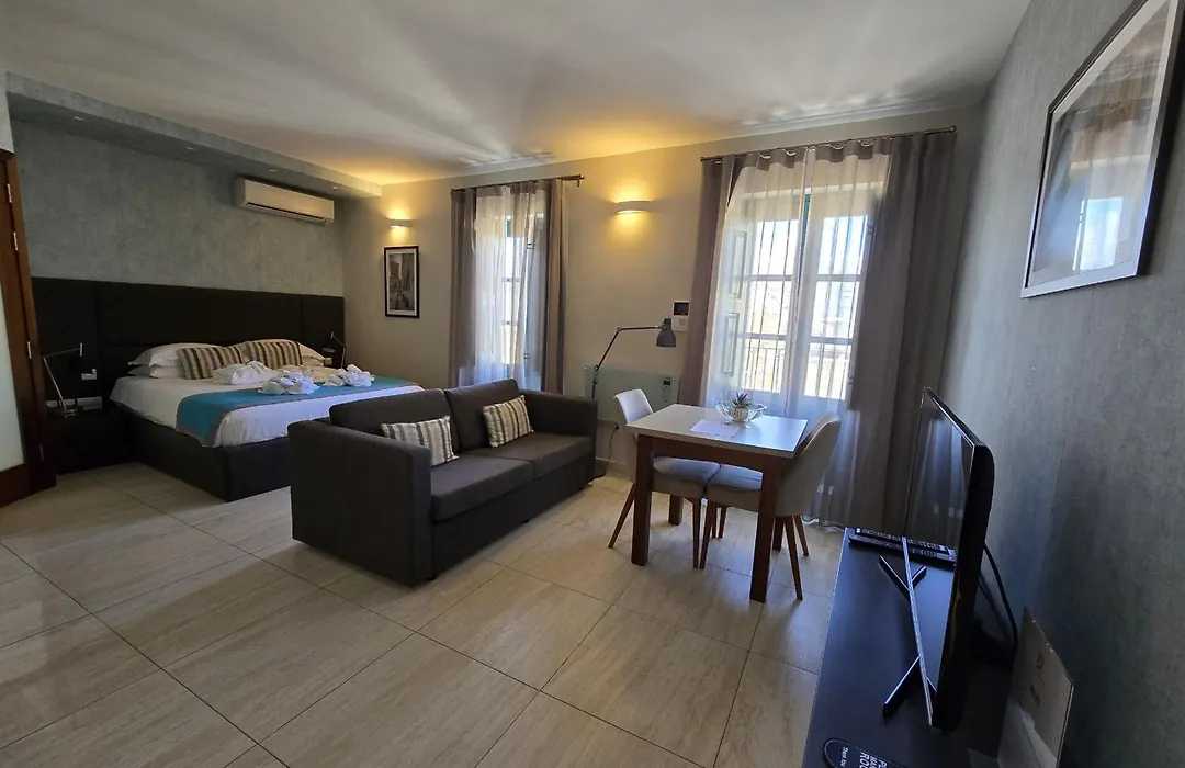 D Townhouse Boutique Suites-1