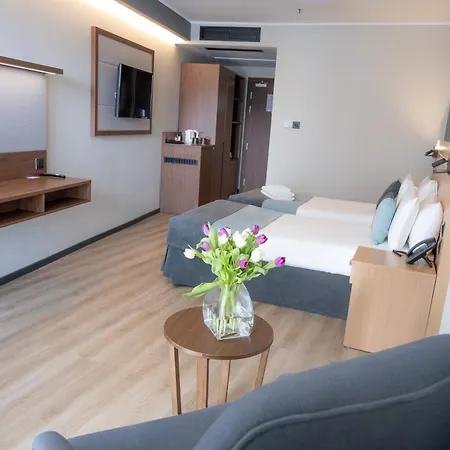 The Preluna Hotel-3